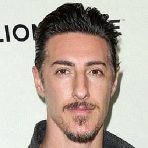 Age Of Eric Balfour biography