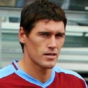 Age Of Gareth Barry biography